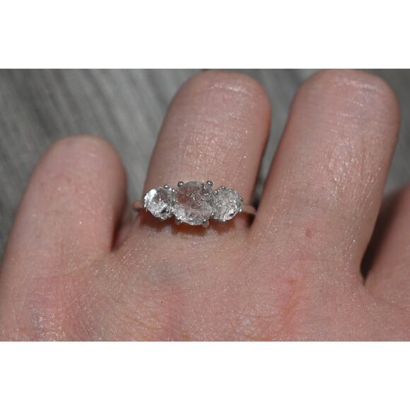 Engagement ring, raw diamond ring, natural stone ring, alternative engagement - Picture 3 of 5